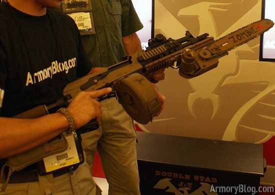 Iată o baionetă cu ferăstrău cu adevărat pentru Trusty AK-47