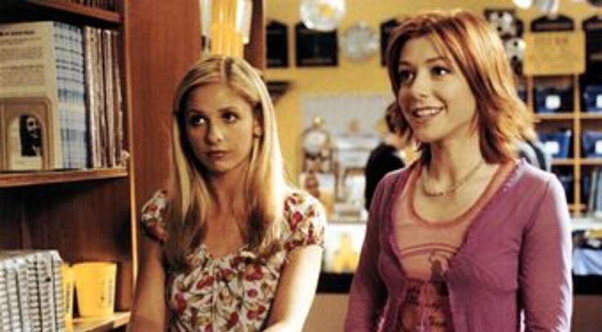 Alyson Hannigan rezolvă întrebarea Spike / Angel: Buffy ar fi trebuit să se întâlnească cu Willow