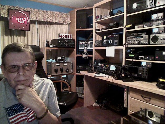Paranormale radiogasheer Art Bell verlaat Sirius XM, met verwysing na probleme met aanlyn streaming