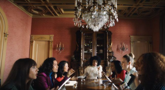 Ava DuVernay와 Jay-Z는 유색인종과 여성적 관점을 중심으로 하는 장대한 가족 싸움을 구성합니다.