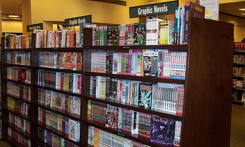 Karnle գործարքից հետո Barnes & Noble Pulls- ը դարակաշարերից դուրս է հանում DC գրաֆիկական վեպերը