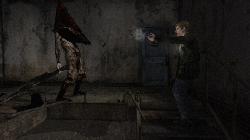   James Sunderland, Silent Hill II'de (2001) Piramit Kafa ile yüzleşiyor