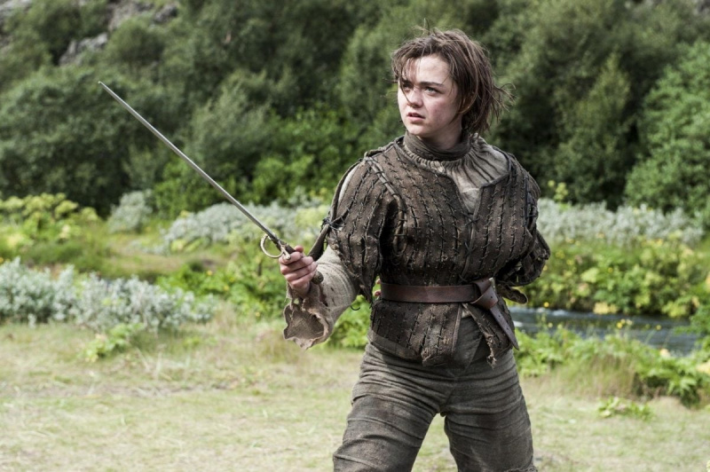   Maisie Williams como Arya Stark en Juego de Tronos