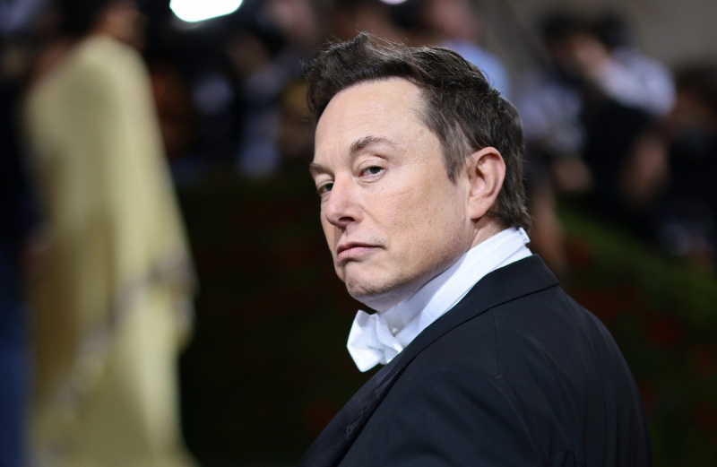 Elon Musk'ın Twitter'ında Sağcı Medyaya Ses Vermek Görünüşe göre Yasaklanabilir Bir Suç