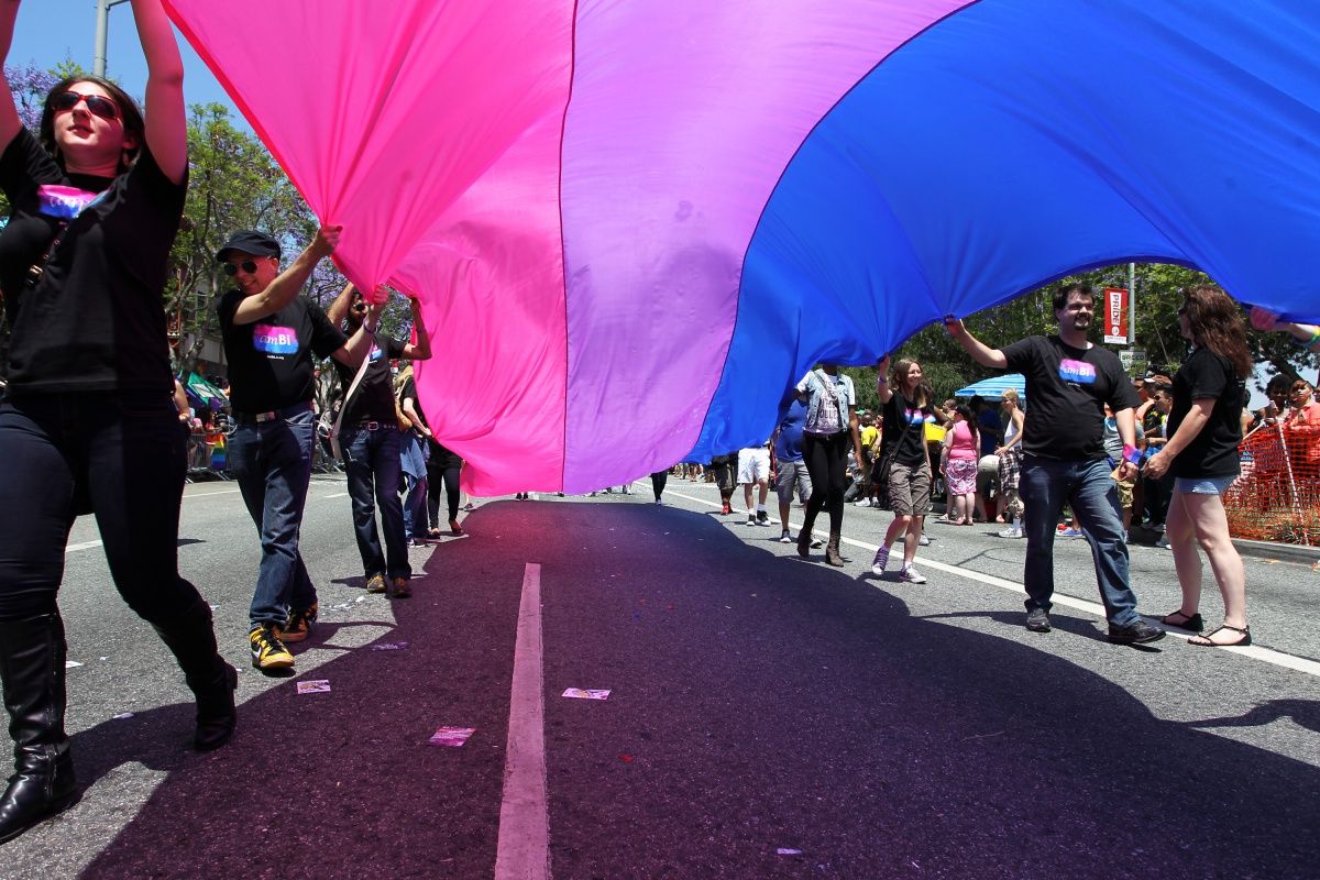 Labels sind für dich, nicht für alle anderen: Warum ich bisexuell und nicht pansexuell bin