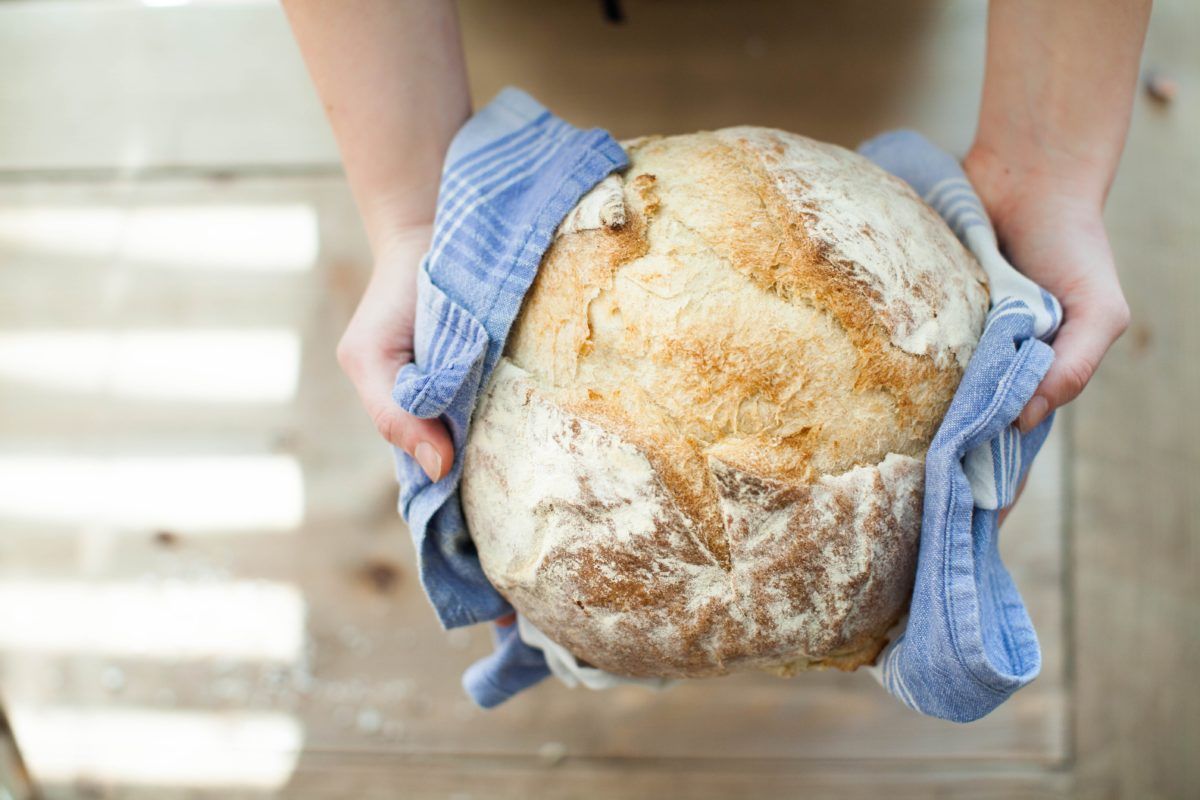 Kāpēc visus pēkšņi apsēž maizes cepšana?