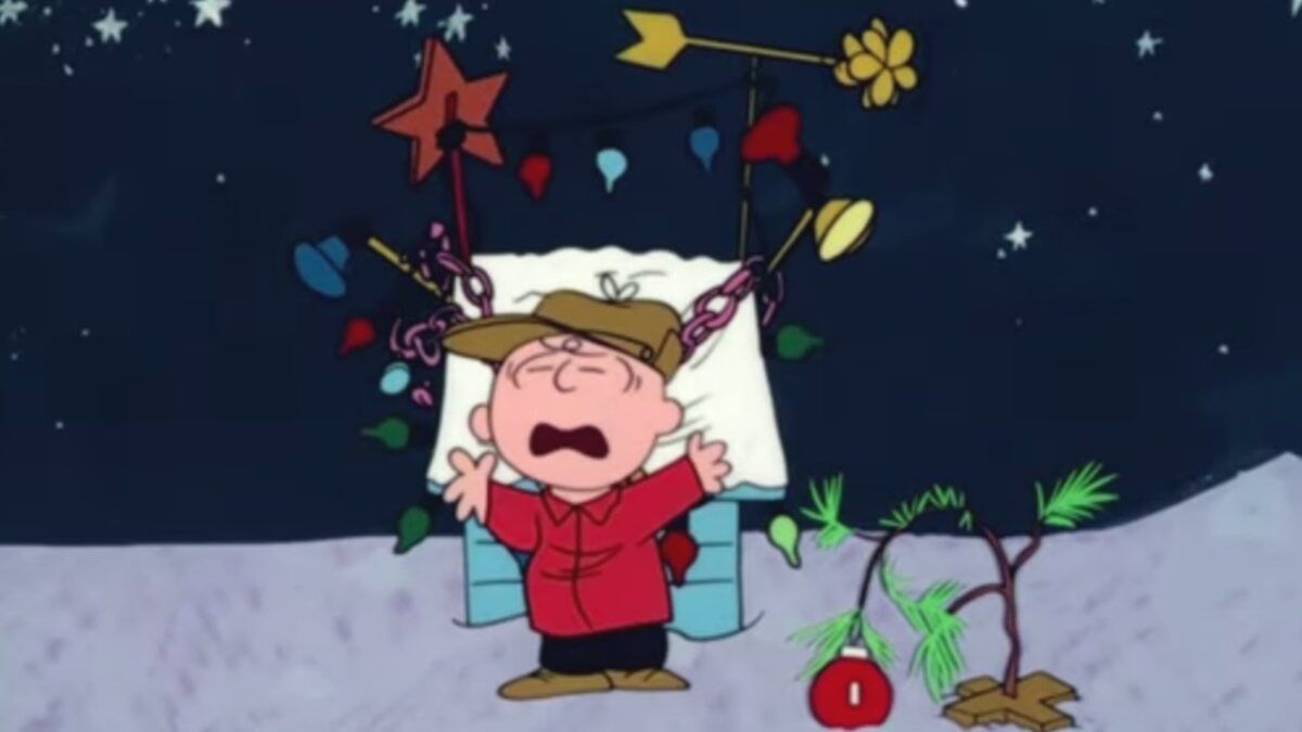 Dingen die we vandaag zagen: ik denk dat de trieste Rockefeller Center-kerstboom dit jaar de Charlie Brown-benadering volgt?