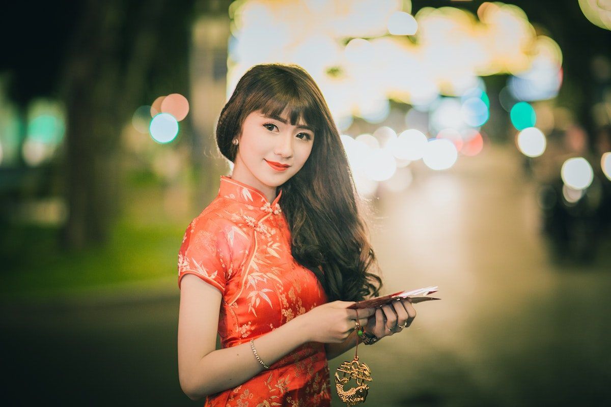 Nej, du borde inte bära en Qipao till Prom: Why One Girl's Choice of Prom Dress Matters