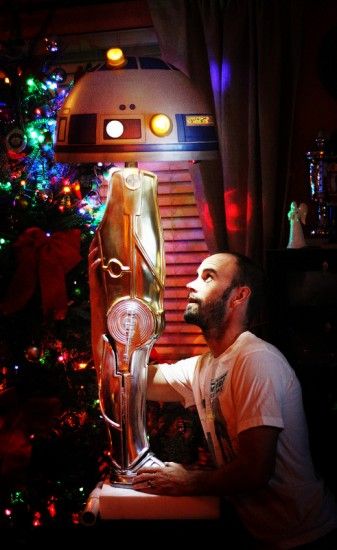 FRA-GEE-LAY, İridonyalı Olmalı! Aslında, Bir Star Wars Tarzı Noel Hikayesi Bacak Lambası