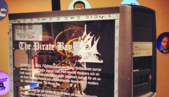 Você não roubaria uma instalação de museu: o primeiro servidor do Pirate Bay em exibição