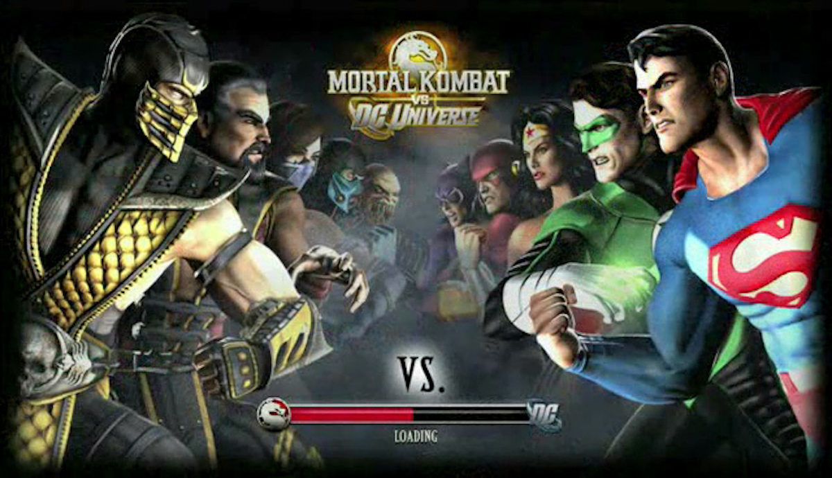 Pantalla de carga de Mortal Kombat vs.DC Universe con personajes de Mortal Kombat frente a personajes de DC.