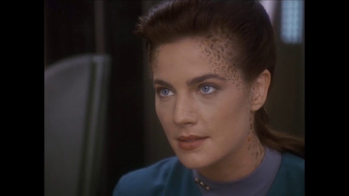 Kaip atsirado translyčių „Star Trek“ gerbėjų žiūrėti į Jadzia Dax kaip savąją