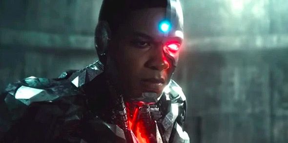Ray Fisher dans le rôle de Cyborg dans Justice League.
