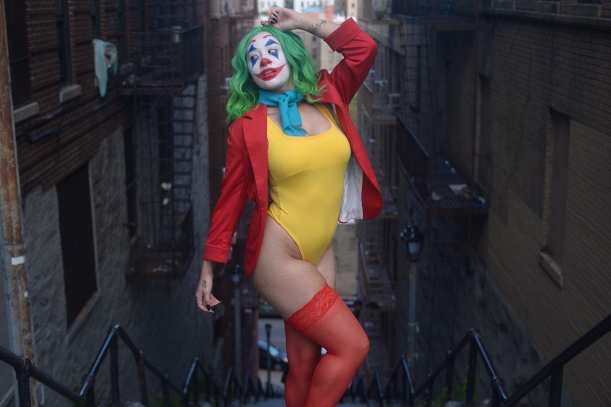 Veronica Rae črpa Ire iz Incel Gamer Trolls-a, ker si je drznila Cosplay kot Joker