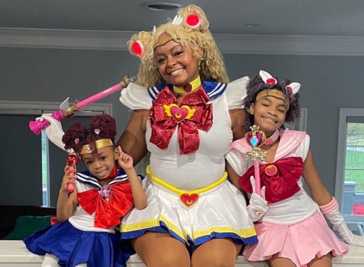 Esta familia de cosplay de Sailor Moon trae alegría a la luna