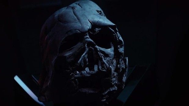 Het Kylo Ren 'n valse Darth Vader-helm gekoop? Hier is hoe verbrande veselglas lyk