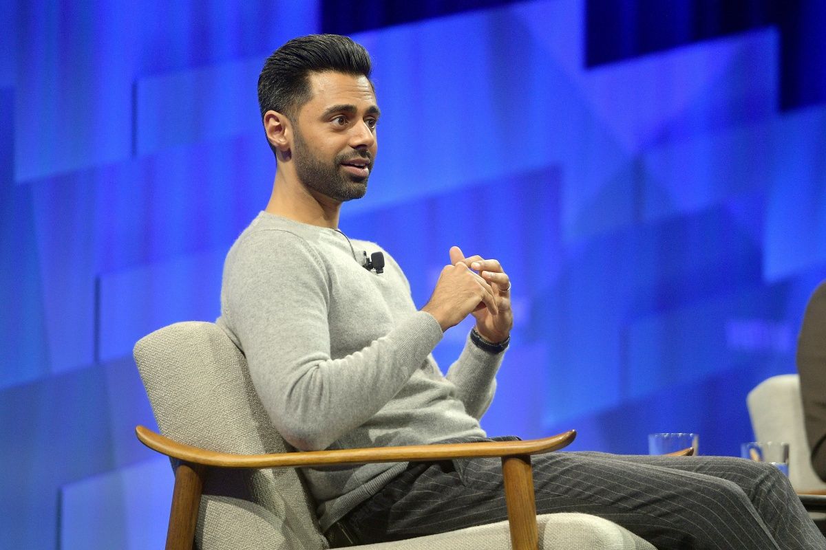 Hasan Minhaj, un 10, Spits Facts About the Way Hollywood Casts Leading MOC vs. White Guys