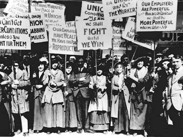 Poslechněte si Chléb a růže, píseň, která definovala dělnické hnutí žen