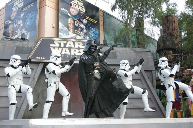 Oferiți cadoul GIF-urilor: Analiza mișcărilor de dans ale Hyperspace Disney Hoopla Star Wars Weekend Dance-Off