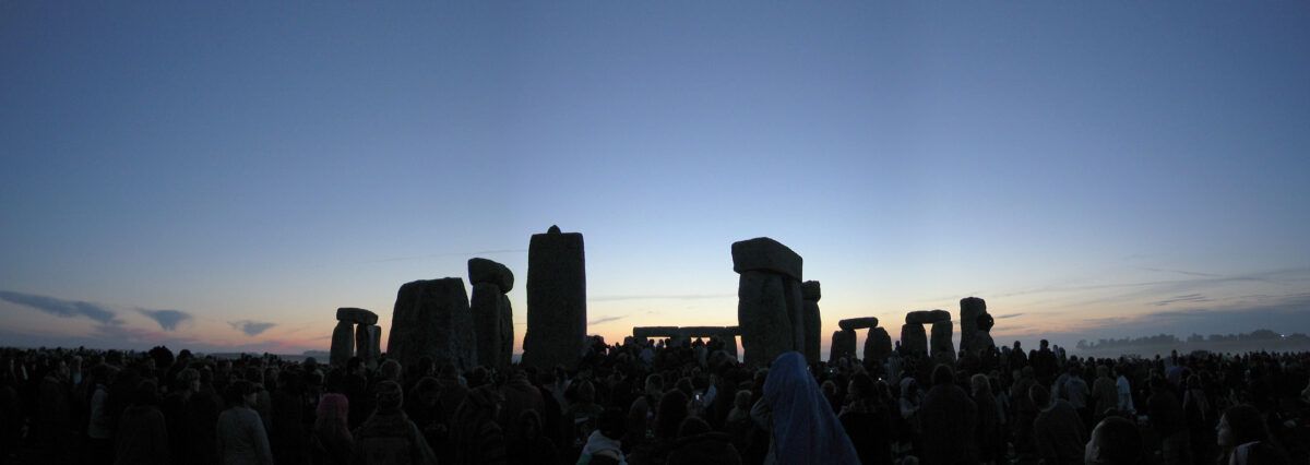 Stonehenge, aby v prvom rade vysielalo letný slnovrat v historickom duchu