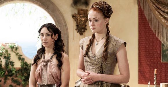 Shae de Game Of Thrones sur sa relation avec Sansa et avec Peter Dinklage