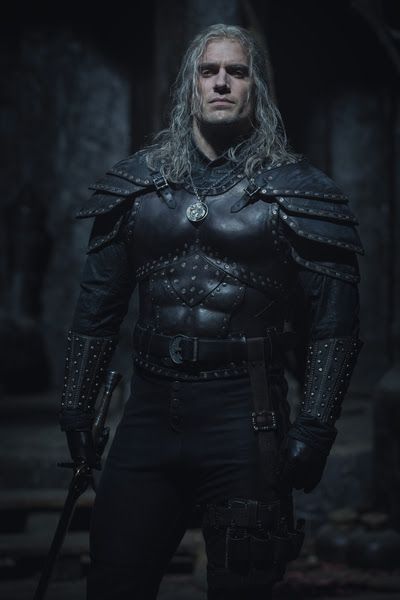 Henry Cavill, The Witcher'ın 2. Sezonunda Rivialı Geralt rolünde