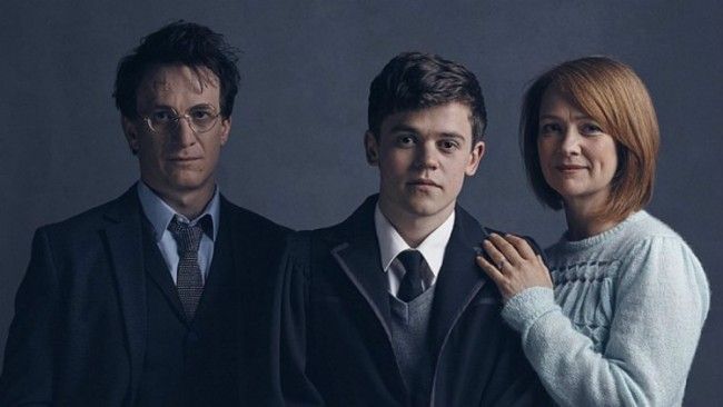 Warner Bros. no tiene planes de hacer una película de Harry Potter y el legado maldito ... todavía