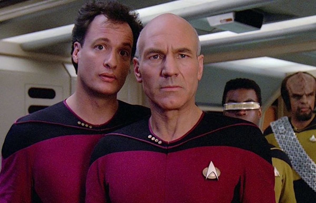Q y Picard en Star Trek: la próxima generación