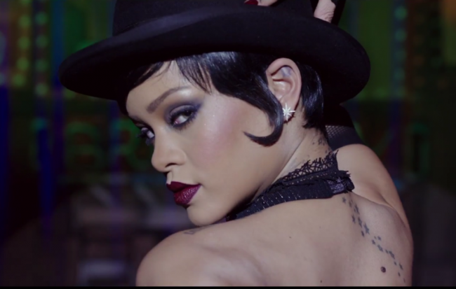 Rihanna Taqsam Valerian Teaser, Dettalji Dwar Il-Karattru Aljen Ta 'Shapeshifting tagħha, Bubble