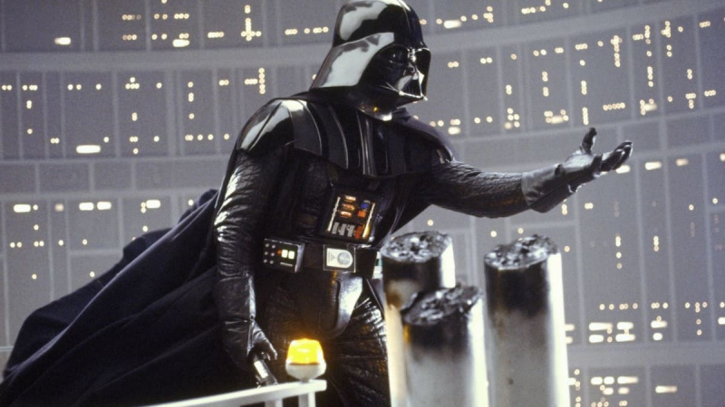   Darth Vader usa la fuerza en Star Wars Episodio V El Imperio Contraataca