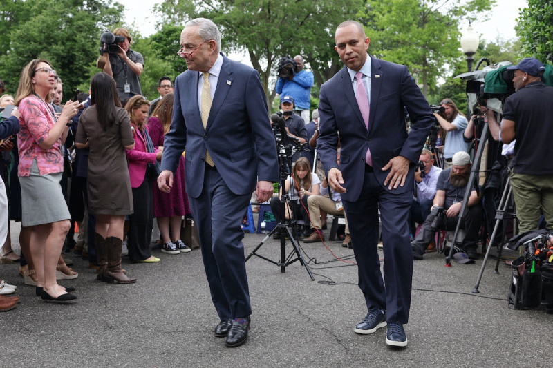 Wen interessiert es, welche Schuhe die Leute im Weißen Haus tragen?