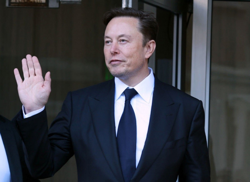Elon Musk กำลังทำ 'วันหยุด' ที่เลวร้ายที่สุดและทำให้แย่ลงกว่าเดิมมาก
