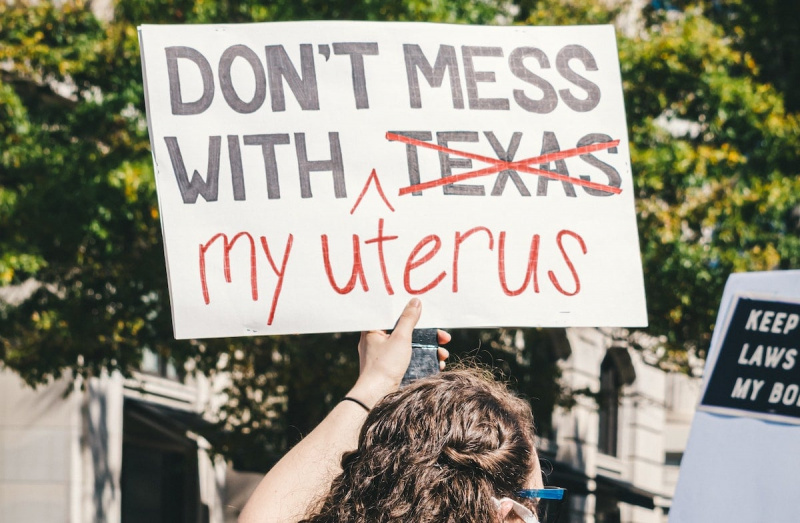 A saúde materna no Texas agora exige uma ordem de emergência de um juiz