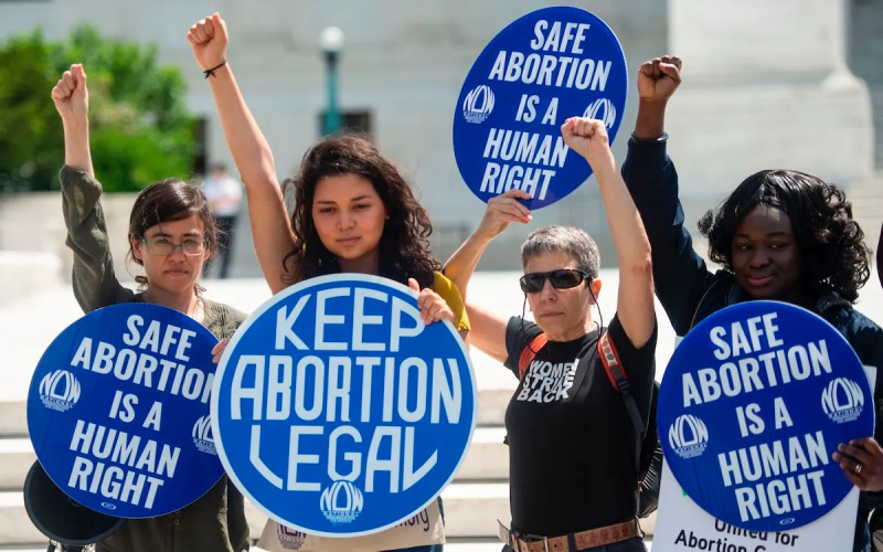 On és legal l'avortament als Estats Units? On està sota atac?