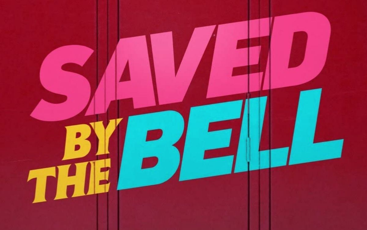 Акцентът в „Спаси от ремаркето на Bell“ е колко добре изглежда Елизабет Бъркли