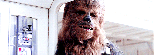 Chewie dă din cap în Star Wars