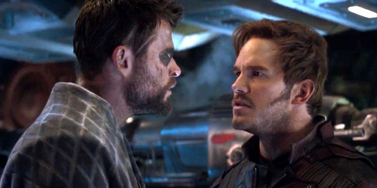 Thor rolunda Chris Hemsworth və Avengers: Infinity War filmində Peter Quill rolunda Chris Pratt