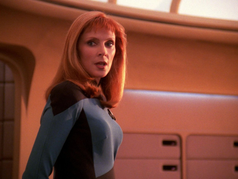 A nyugtalanító ok, amiért Beverly Crusher eltűnt a Star Trekből – és visszatérésének diadalmas története