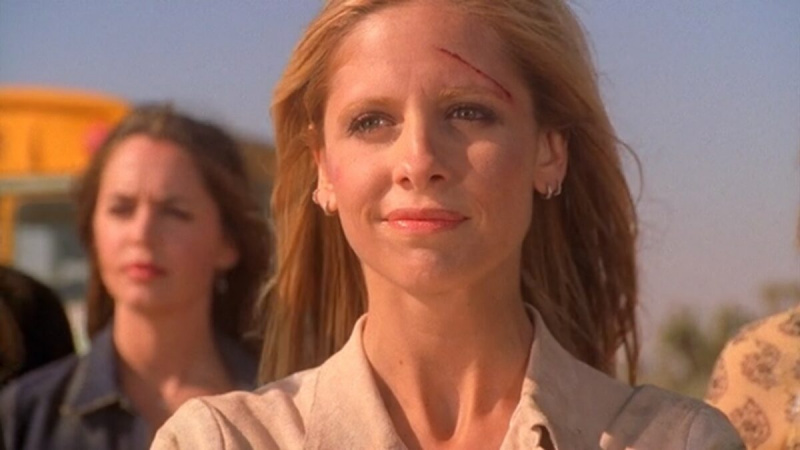   Buffy zâmbind în finalul seriei