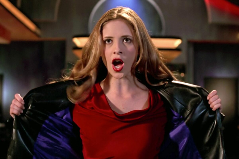   Buffy cântând în Once More, cu Feeling ep