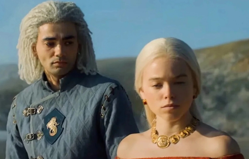   Laenor Velaryon und Rhaenyra Targaryen besprechen ihre Hochzeit im Haus des Drachen